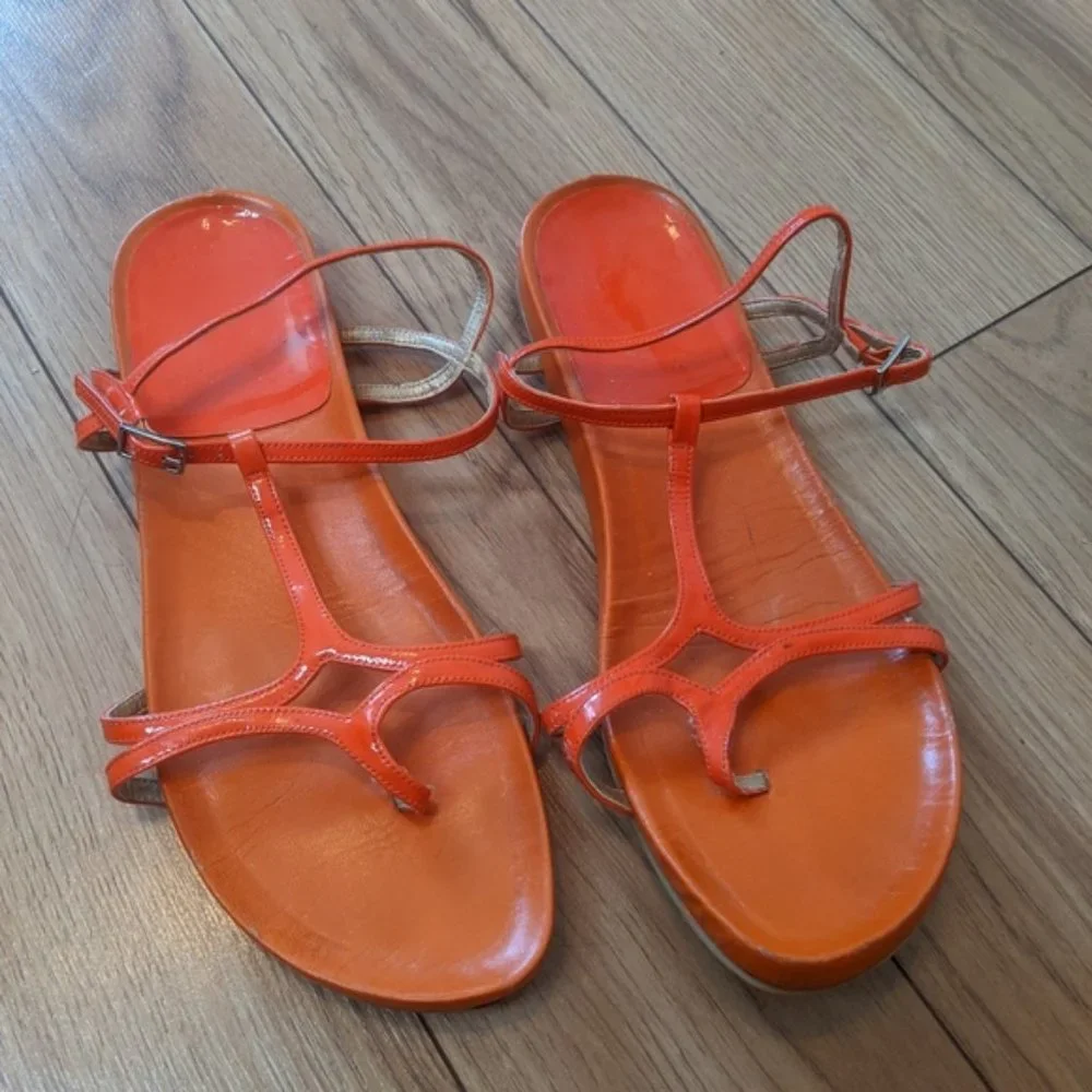 Stuart Weitzman orange flat sandals - Picture 2 of 3